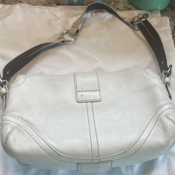 Coach purse - Picture 3 of 8